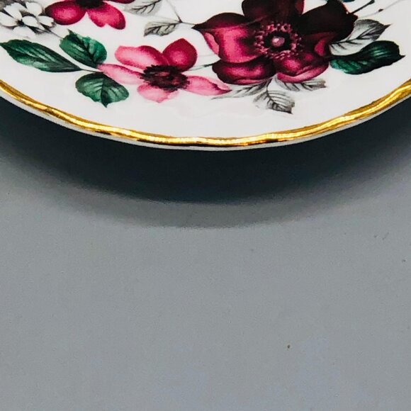 Sutherland tea saucer bone china porcelain gold trim floral made England 5" READ - Picture 2 of 4